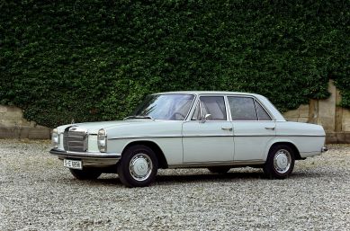 1967 Mercedes-Benz 230 W115