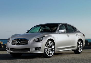 2010 Infiniti Q70